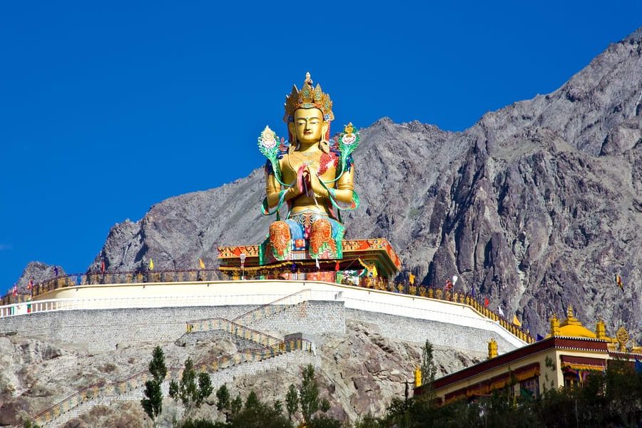 Leh With Pangong Lamayuru Tour ( 6nights 7 Days)