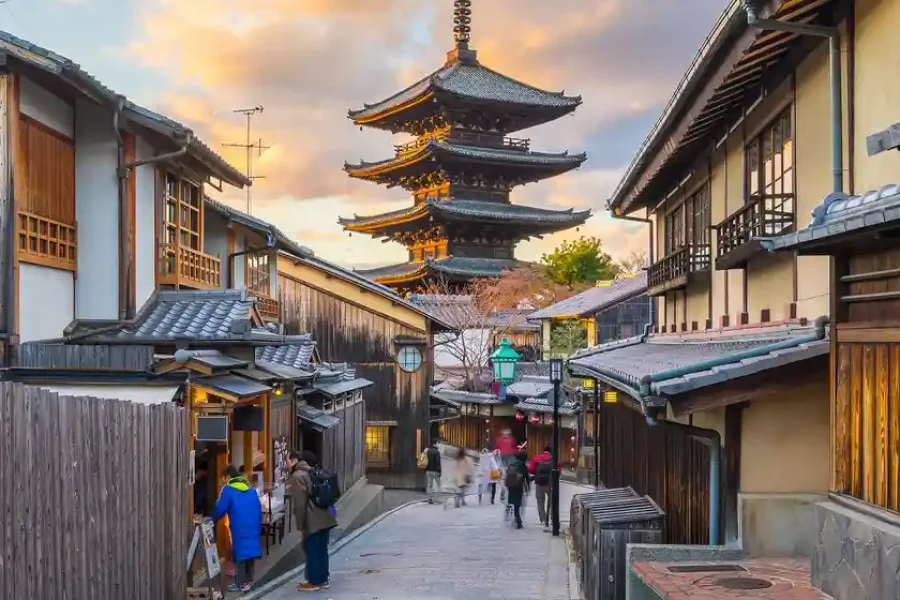 Tokyo, Beijing, Shanghai And Hong Kong ( 13 Days)